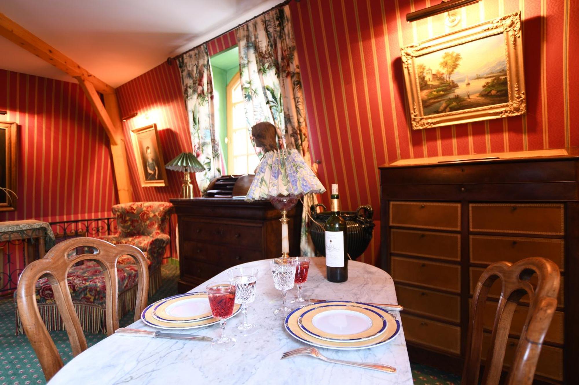 Le Val Clos, Appartement Dans Une Maison De Maitre 19E Tanlay Экстерьер фото